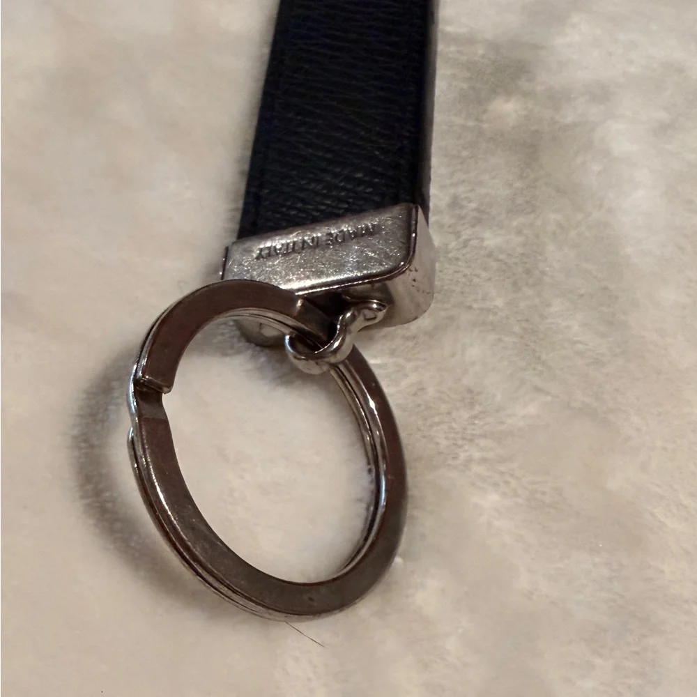 Louis Vuitton Taiga Leather Key Holder   Ring Black Silver Tone LV Authentic